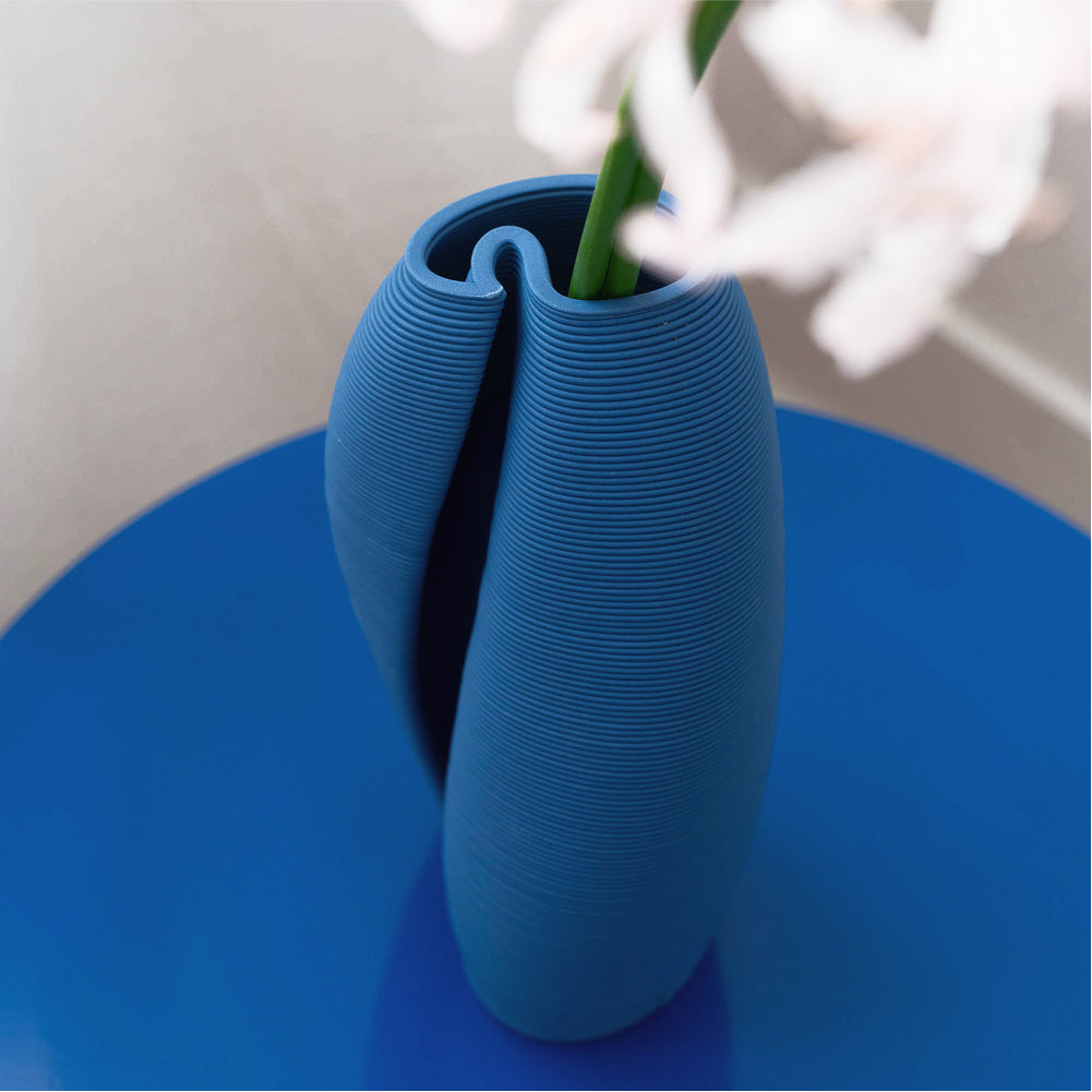 THE PLEAT VASE