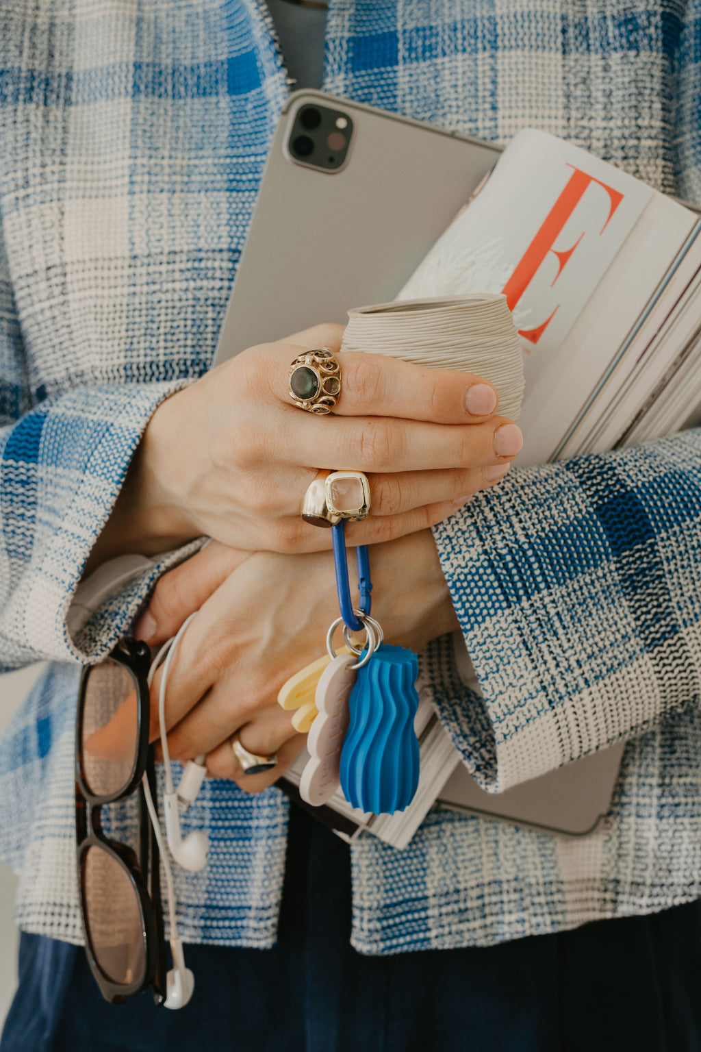 DRAPE ICON KEYCHAIN