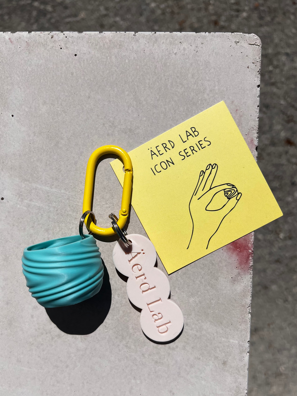 PLICA ICON KEYCHAIN